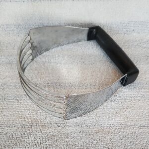 Ekco Chromium Plated Dough Blender Vintage Black Handle